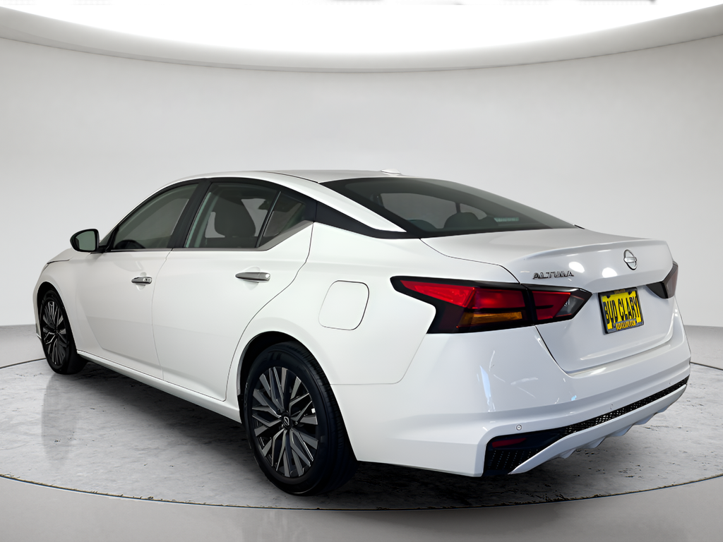 2025 Nissan Altima SV - Photo 7