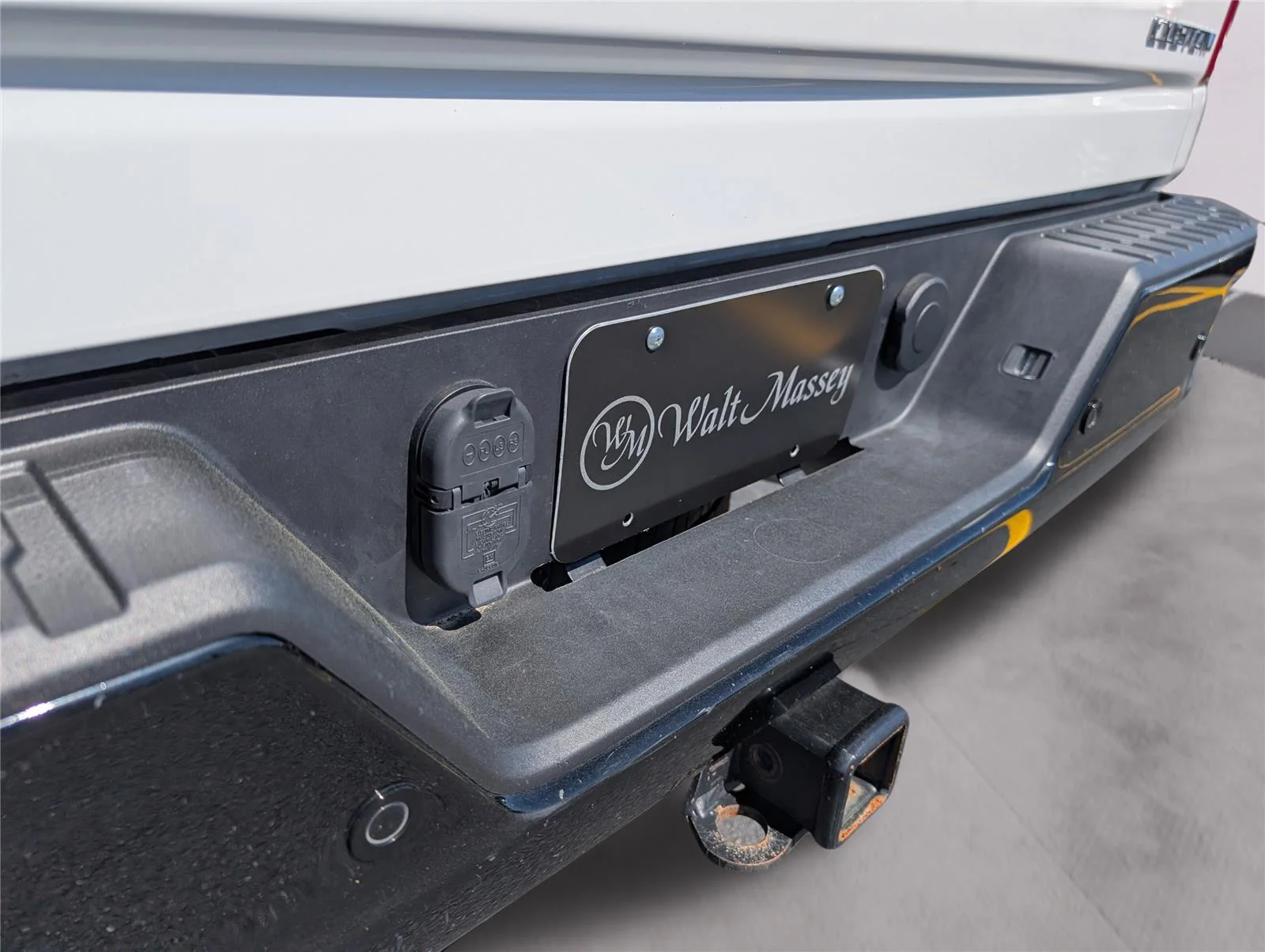 Used 2025 Summit White Chevrolet Custom image 34