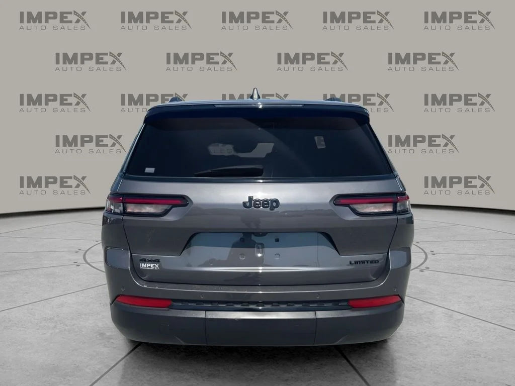 Used 2025 Gray Jeep Limited image 4