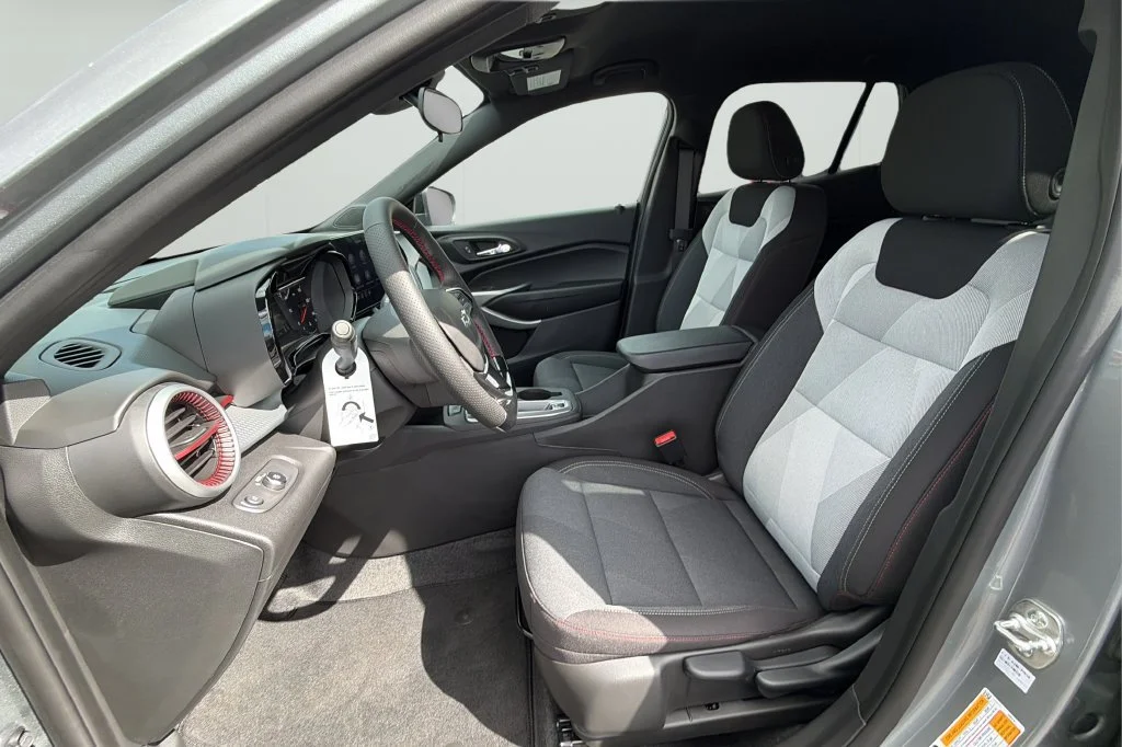 New 2026 Sterling Gray Metallic Chevrolet 1RS image 18