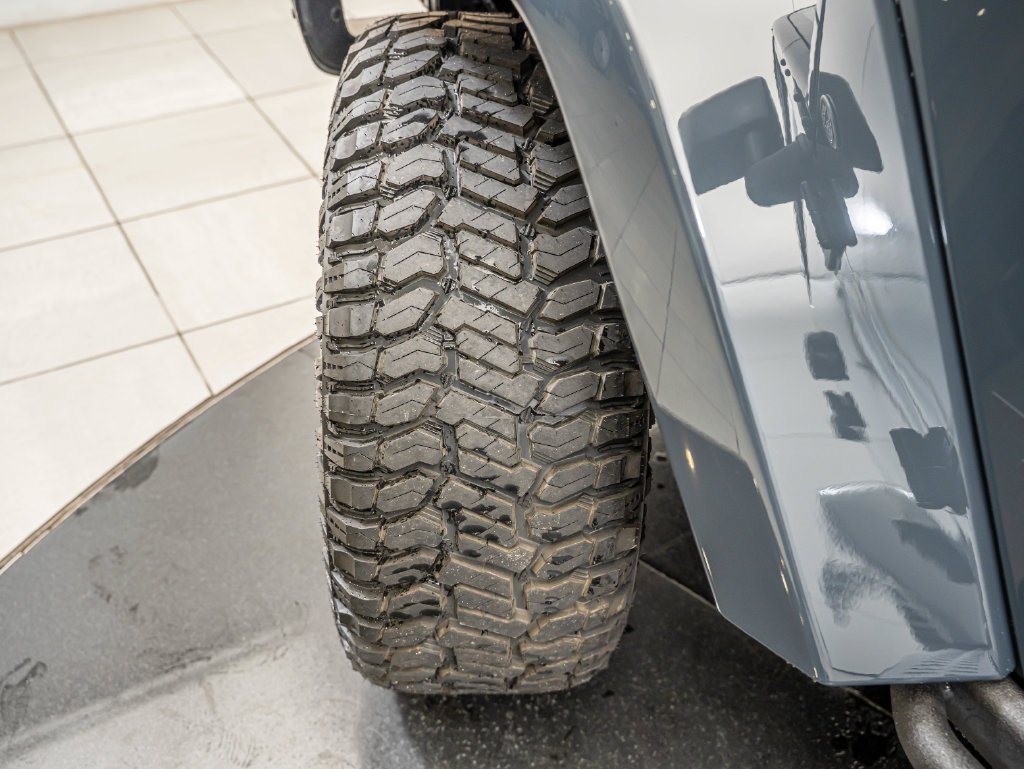 Used 2018 Rhino Clearcoat Jeep Unlimited Sport image 39