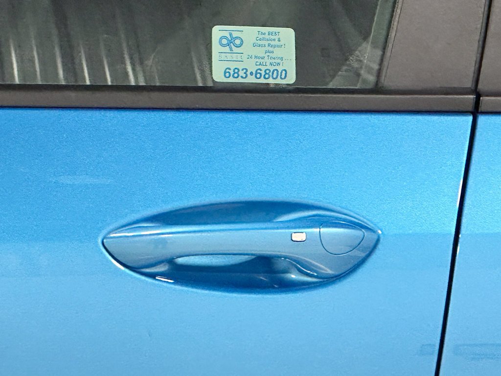 Used 2025 Blue Chevrolet 2RS image 16