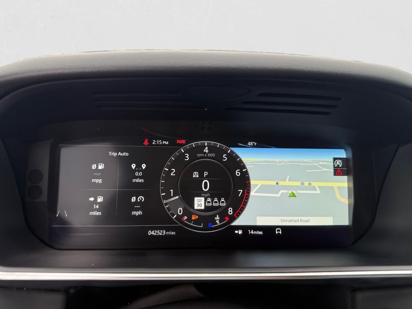 Used 2022 Santorini Black Metallic Land Rover HSE Dynamic image 18
