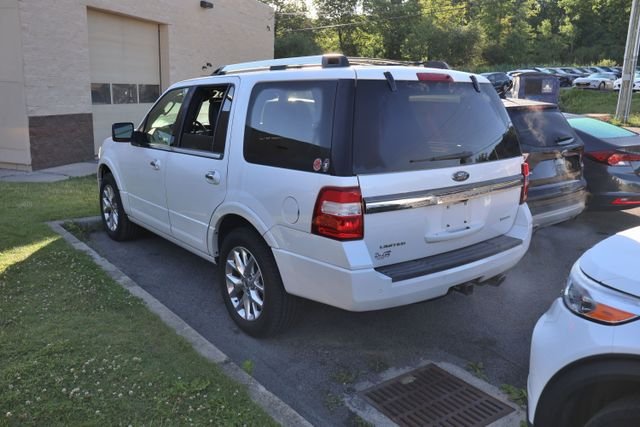 Used 2017 White Ford Limited image 4