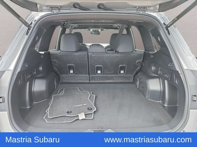 Used 2025 Pearl Subaru Premium image 35