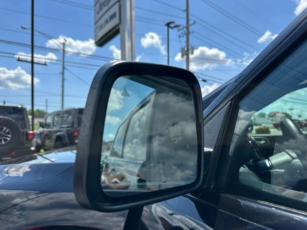 Used 2021 Black Jeep Laredo X image 22