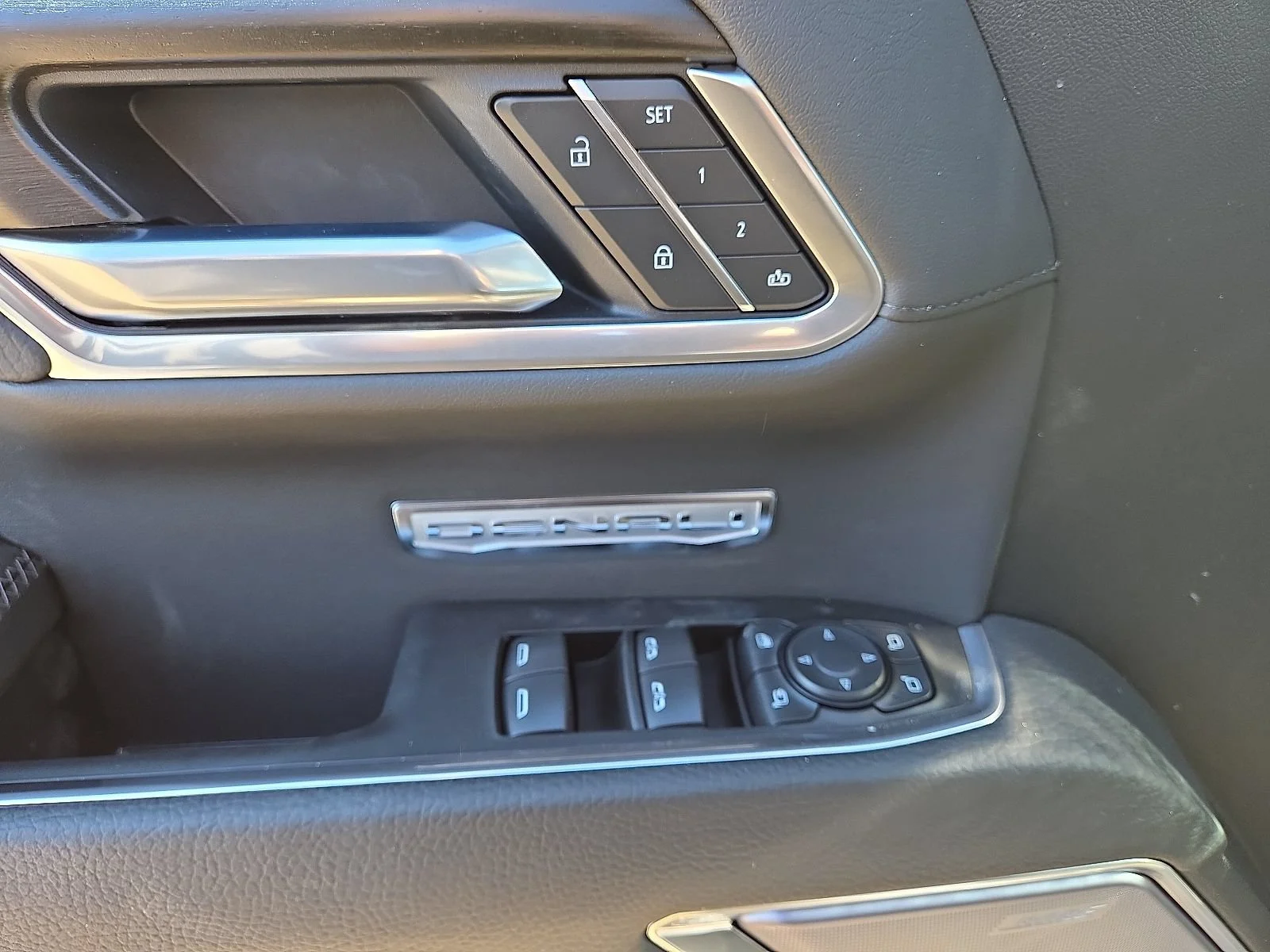 2026 GMC Sierra 1500 Denali - Photo 10