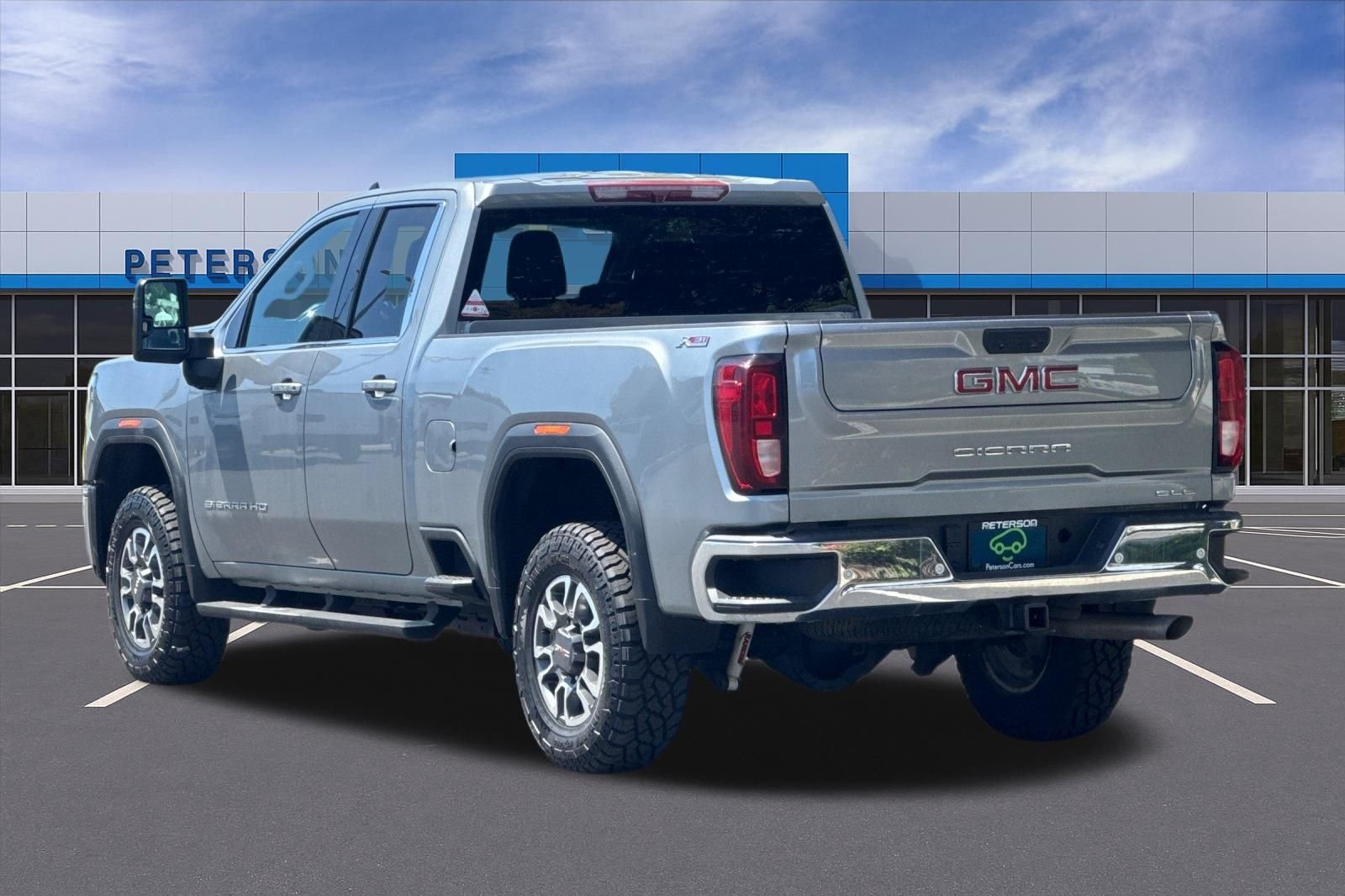 Used 2024 Gray GMC SLE image 6