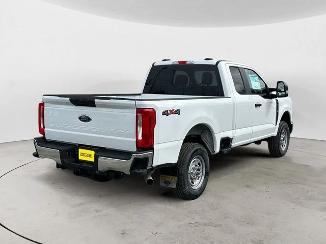 New 2026 Oxford White Ford XL image 5