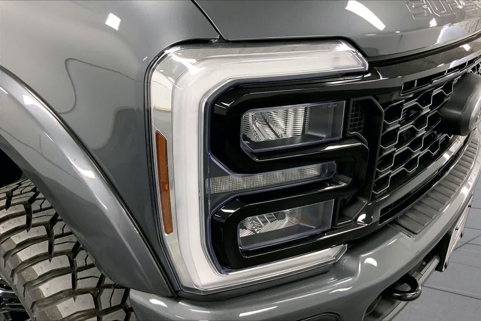 New 2026 Carbonized Gray Metallic Ford F-250® Lariat® image 13