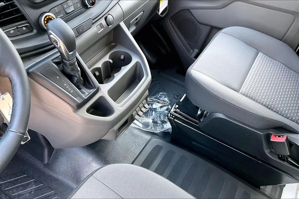 Used 2024 White Ford Base image 5
