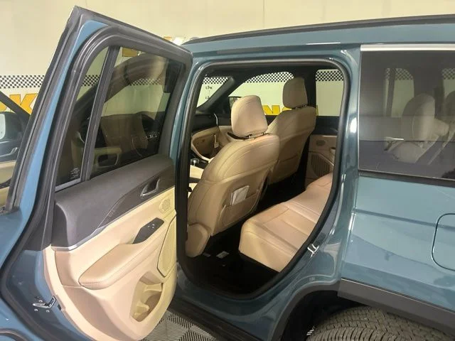 New 2026 Steel Blue Exterior Paint Jeep Limited image 36