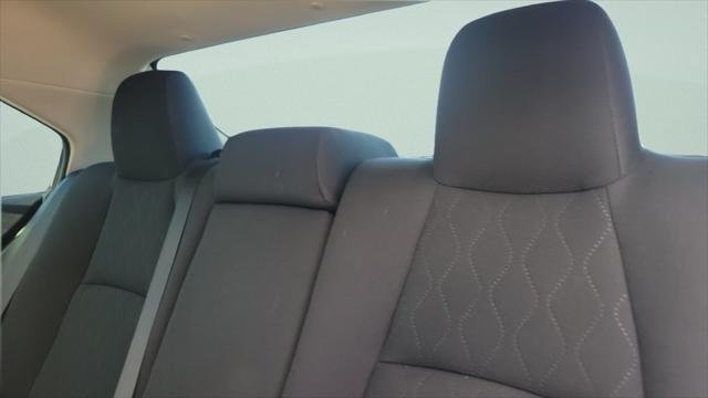 Certified Used 2020 CLASSIC SILVER MET Toyota  image 10