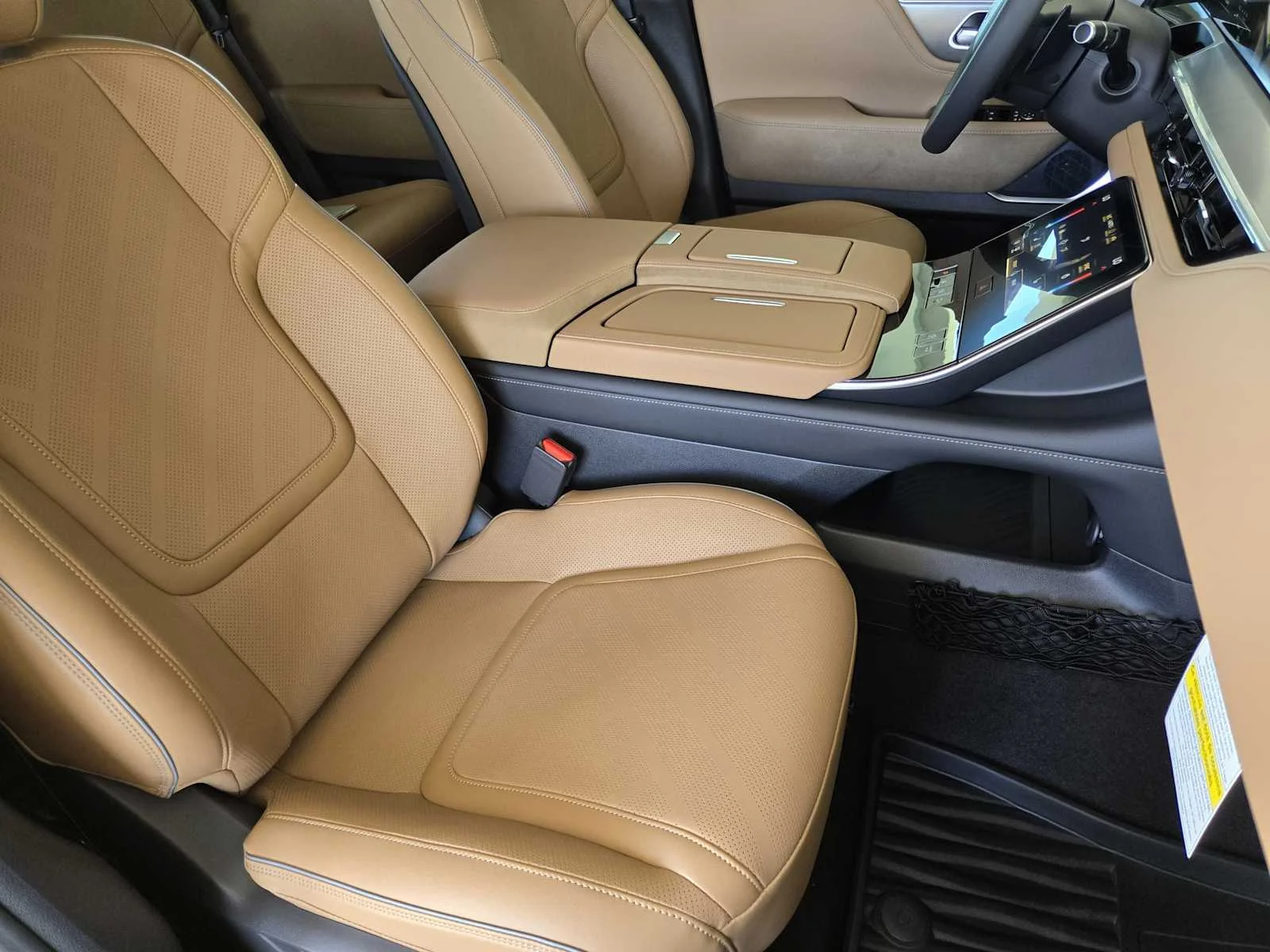 New 2026 BLACK OBSIDIAN INFINITI Luxe 2WD image 9