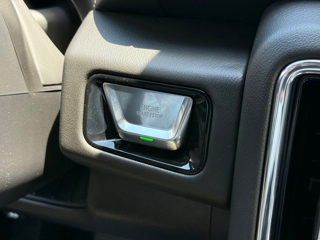 2026 GMC Yukon XL Denali - Photo 29