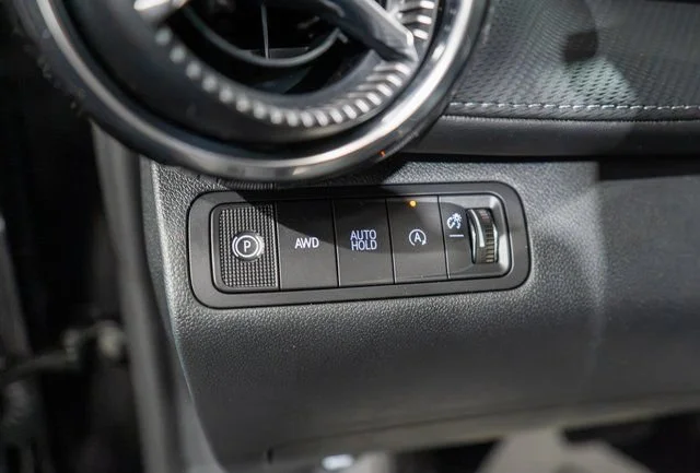 2027 Chevrolet Equinox LT - Photo 15