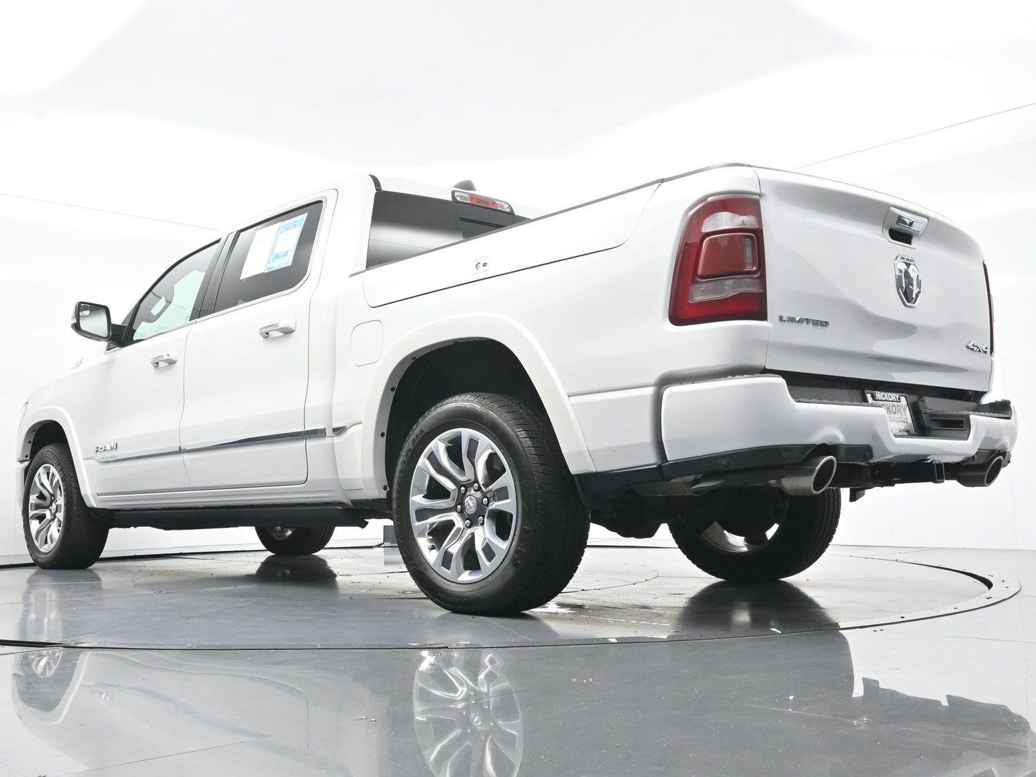 Used 2020 Ivory White Tri-Coat Pearlcoat Ram Limited image 58