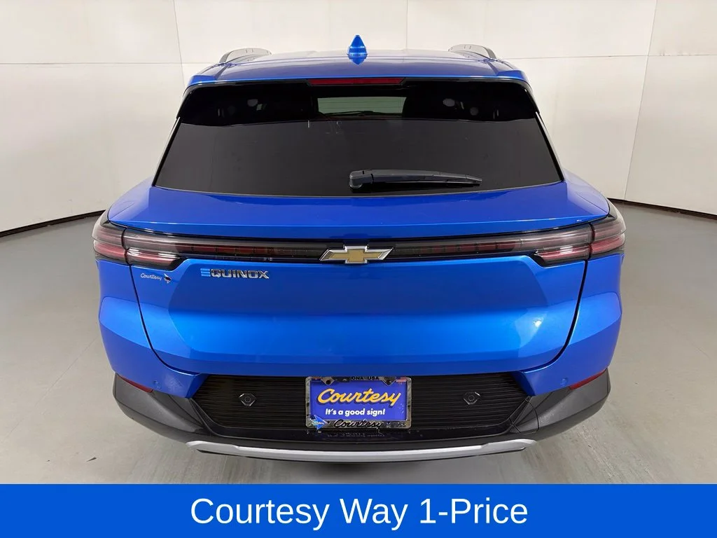 Used 2024 Blue Chevrolet LT image 9