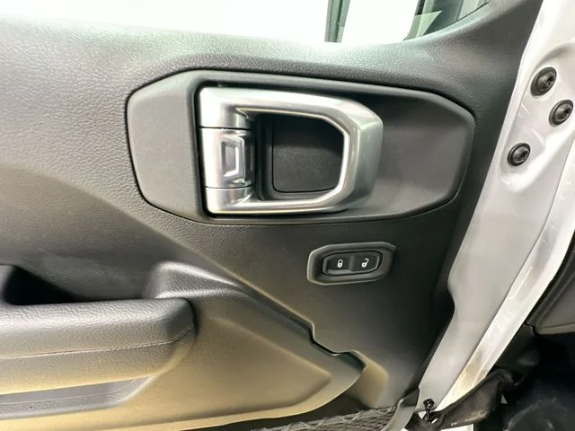 New 2026 Bright White Clear-Coat Exterior Paint Jeep Sport image 16