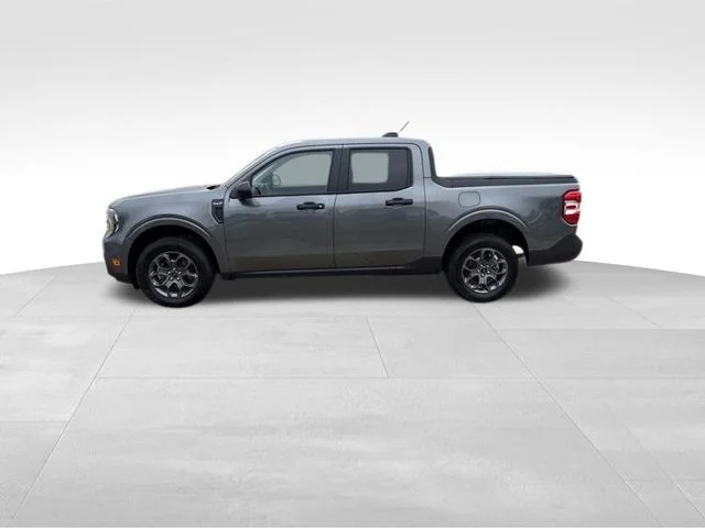 Used 2025 Gray Ford XLT image 3