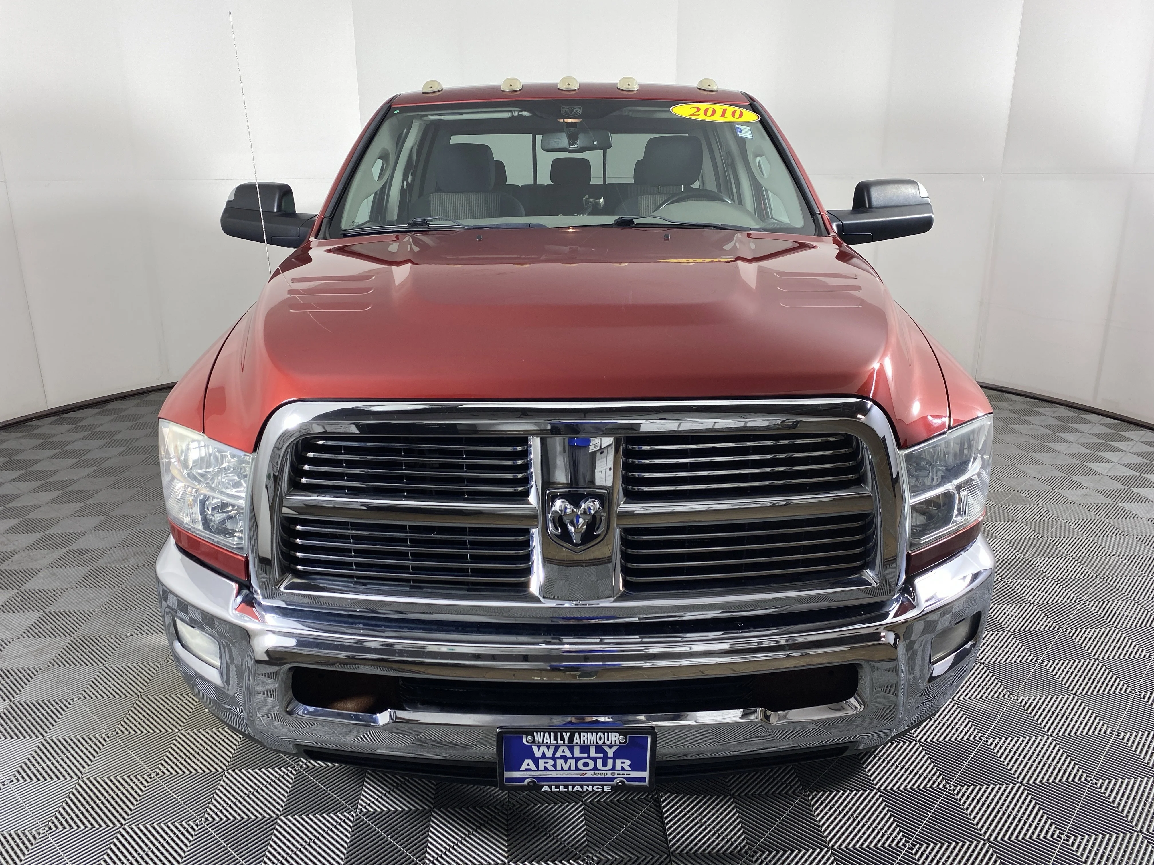 Used 2010 Inferno Red Crystal Pearl Dodge SLT image 7