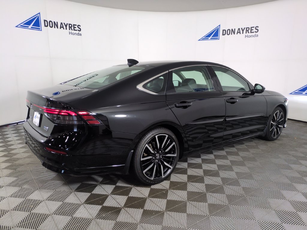 2025 Honda Accord Hybrid Touring - Photo 9