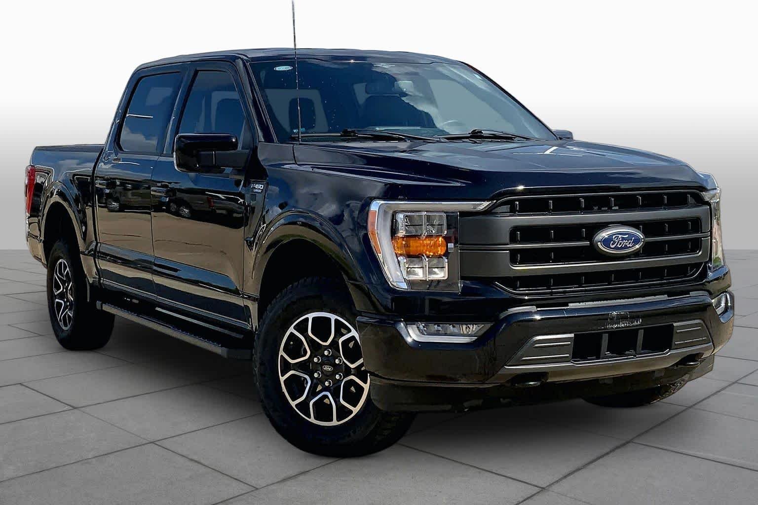 Certified Used 2023 Agate Black Metallic Ford LARIAT image 3