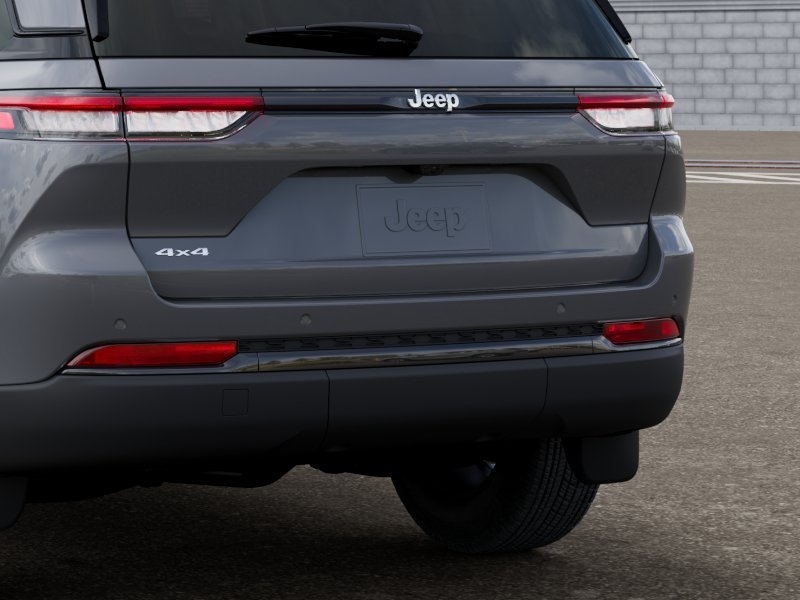 New 2027 Sting-Gray Clear-Coat Paint Jeep Laredo X image 13