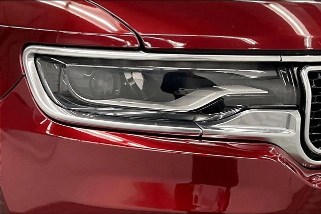 Used 2022 Velvet Red Pearlcoat Jeep Series II image 35