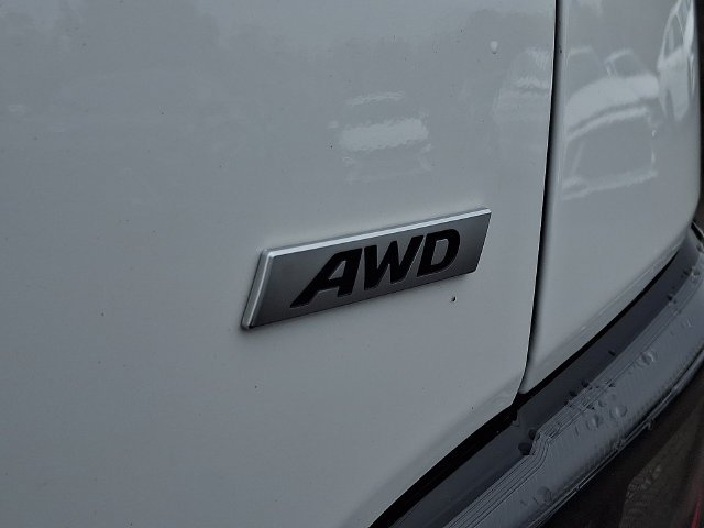 Certified Used 2023 White Hyundai SEL image 31