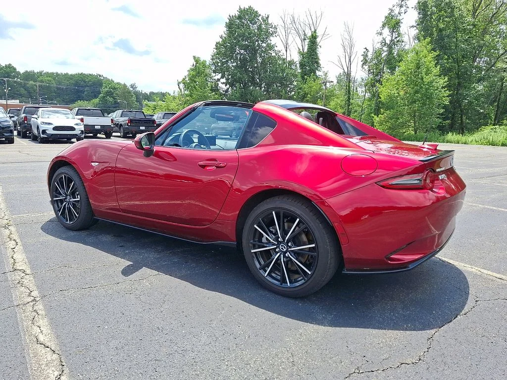 2025 Mazda MX-5 Miata RF Grand Touring - Photo 4