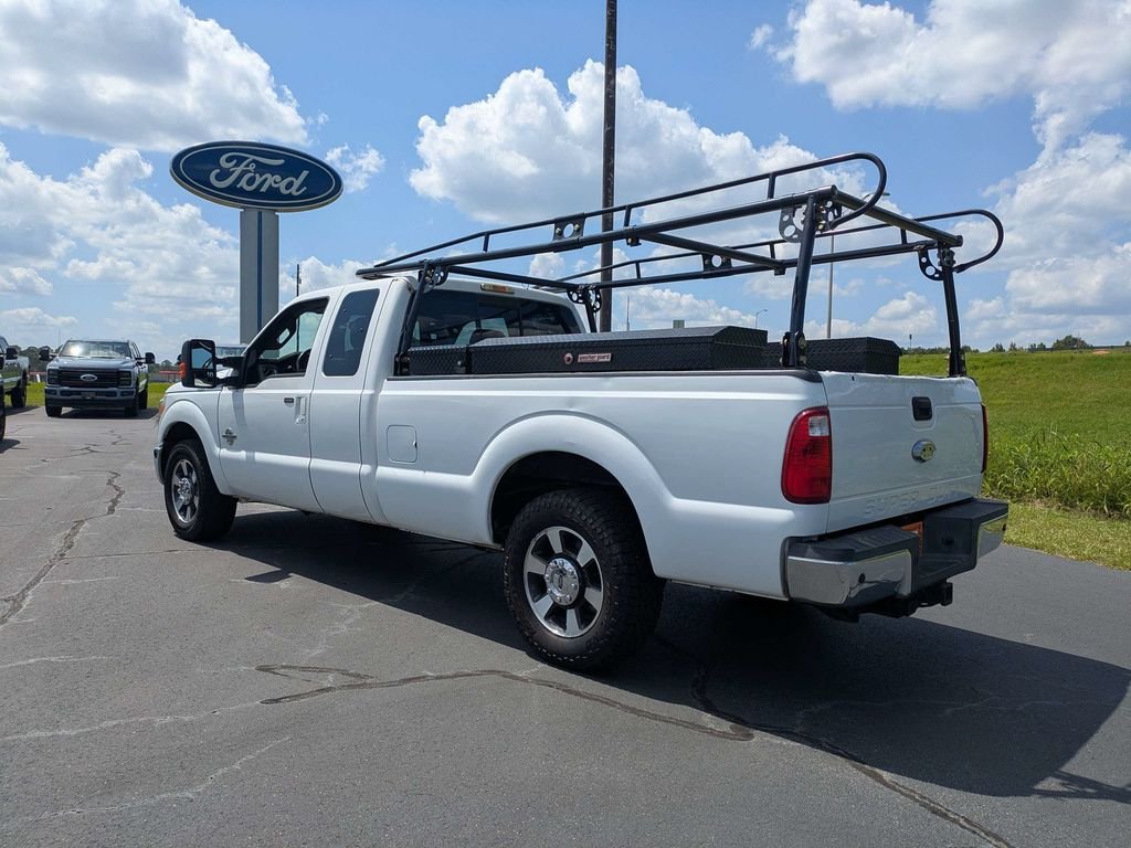 Used 2016 White Ford Lariat image 6