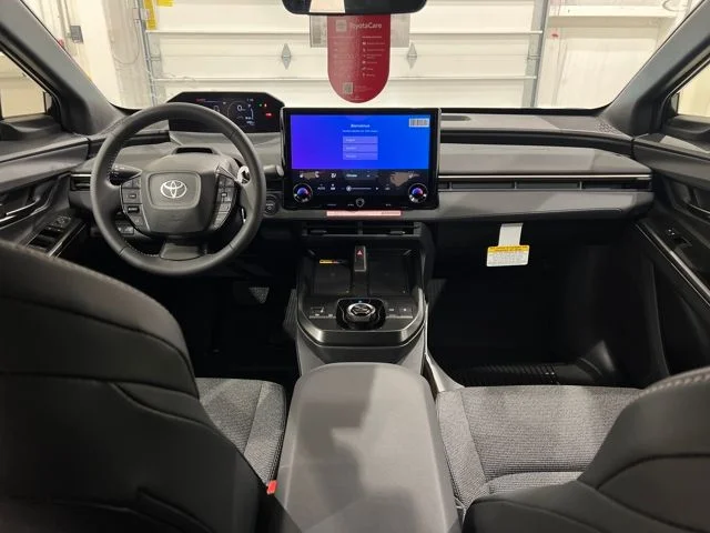 2026 Toyota bZ XLE - Photo 11