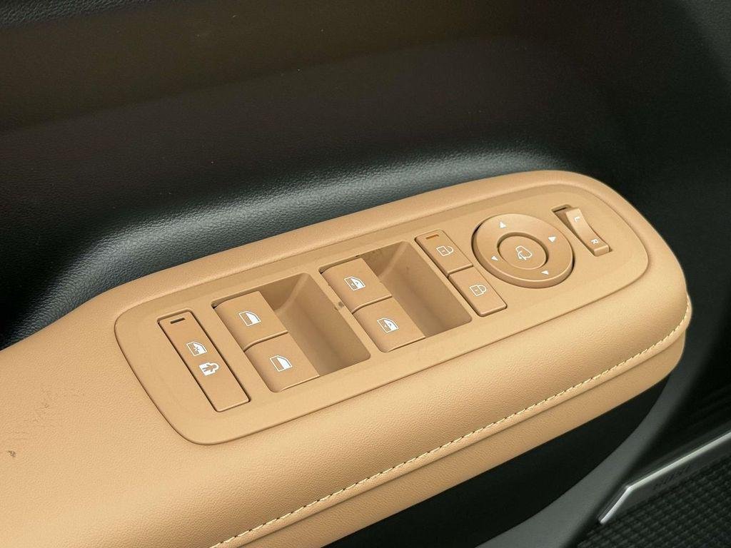 New 2026 Ecotronic Gray Hyundai Limited AWD image 29
