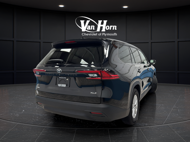 Used 2025 Midnight Black Metallic Toyota XLE image 7