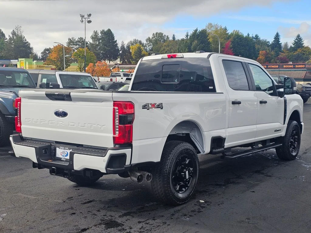 New 2026 Oxford White Ford F-350® XL image 7