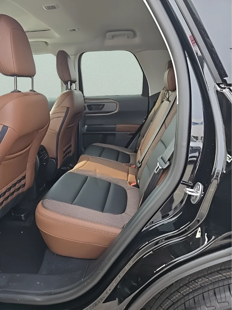 New 2026 Shadow Black Ford Outer Banks® image 7