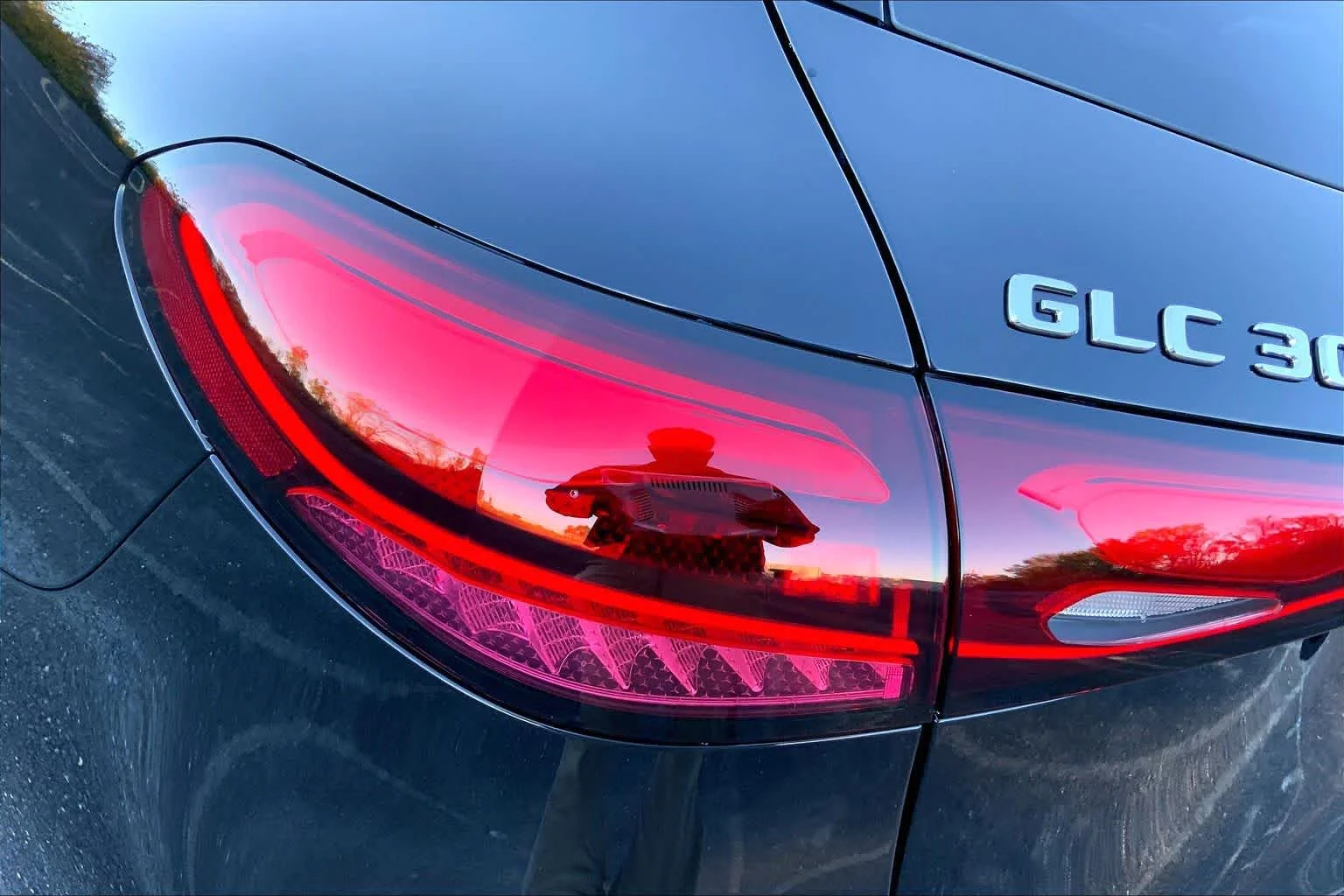New 2026 Obsidian Black Metallic Mercedes-Benz GLC 300 image 14