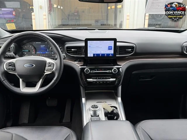 Used 2024 Black Ford Limited image 12