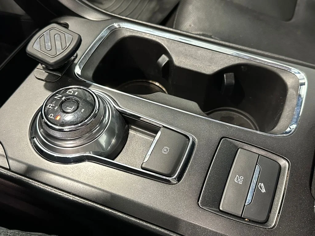 Used 2019 White Ford Titanium image 22