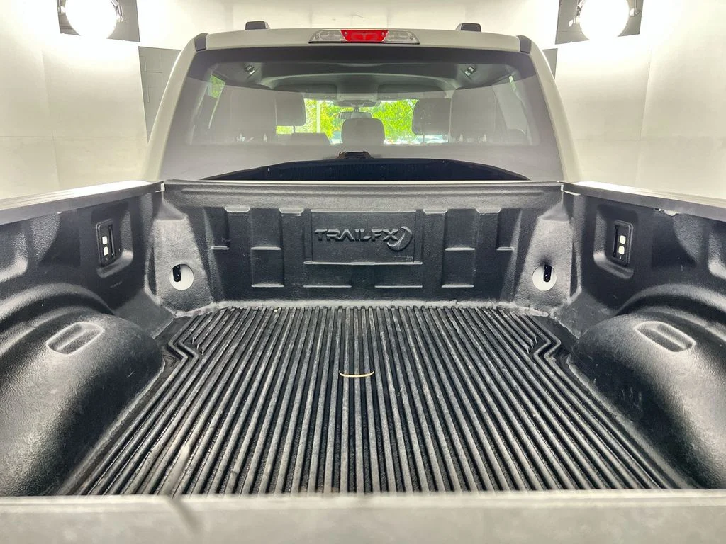 Used 2025 White Ford XLT image 19