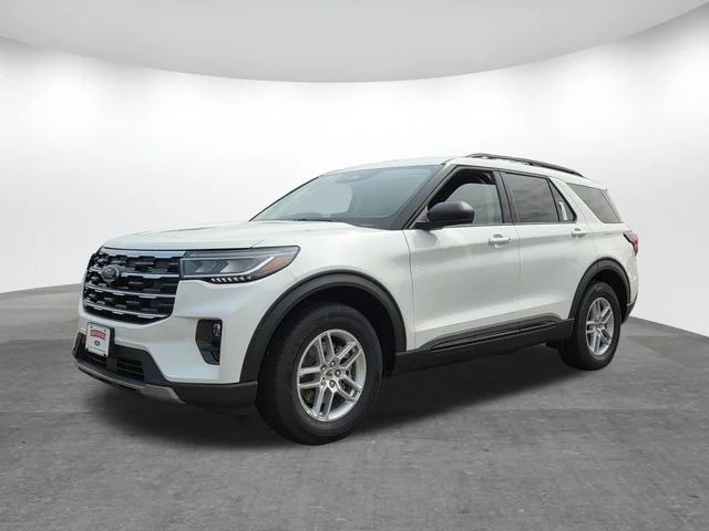 New 2026 Star White Metallic Tri-Coat Ford Active image 4