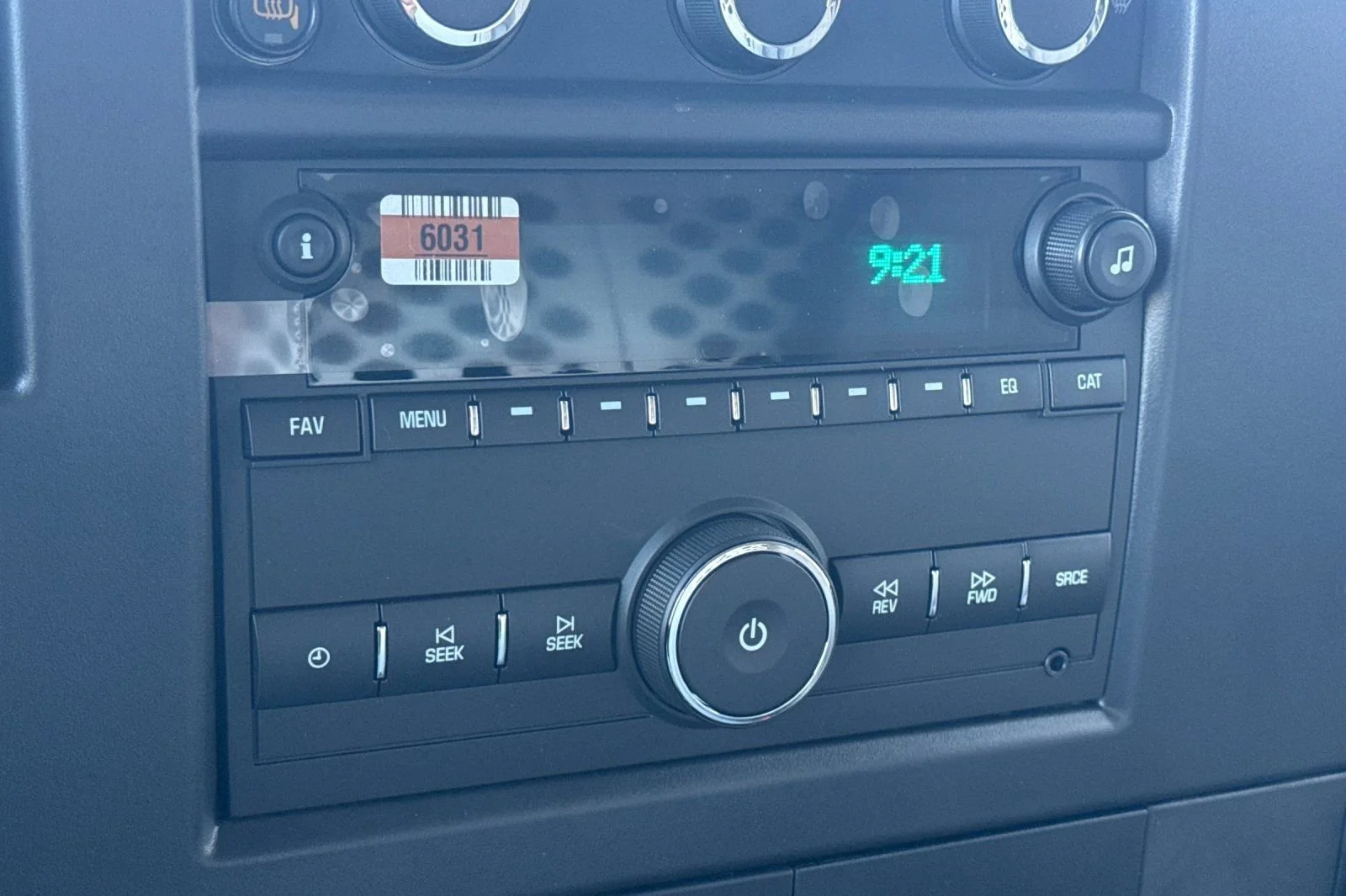 2025 Chevrolet Express Cargo Work Van - Photo 16