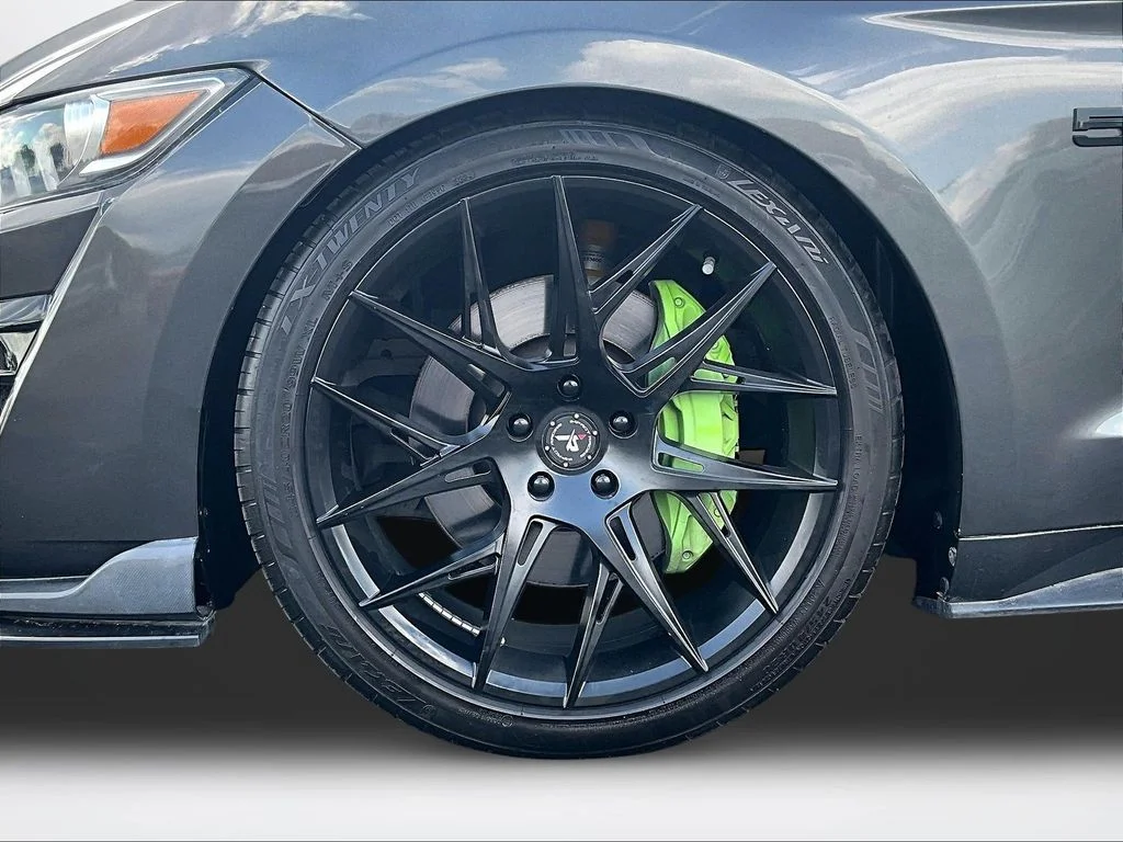 Used 2016 Gray Ford GT image 9
