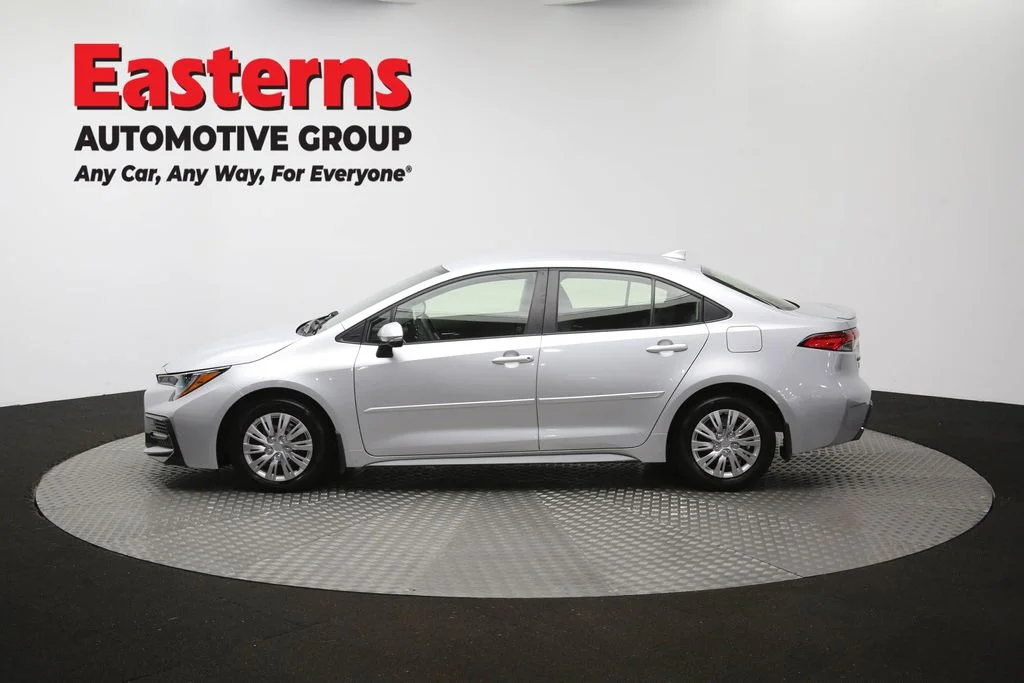 Used 2022 Silver Toyota SE image 57