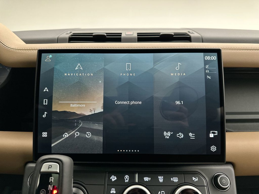 New 2026 Santorini Black Land Rover X-Dynamic SE image 14