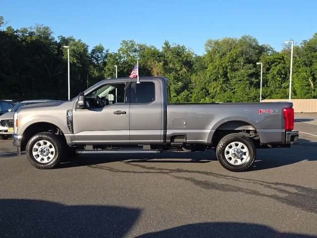 2024 Ford F-350 Super Duty XLT - Photo 12