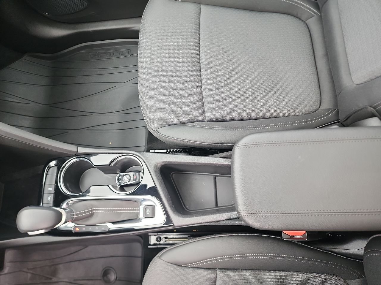 Used 2023 Cinnabar Metallic Buick Select image 21