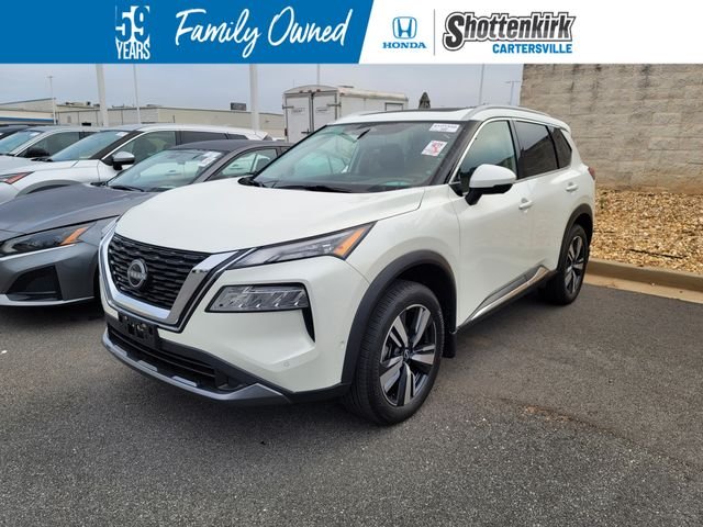 Used 2023 White Nissan SL image 1