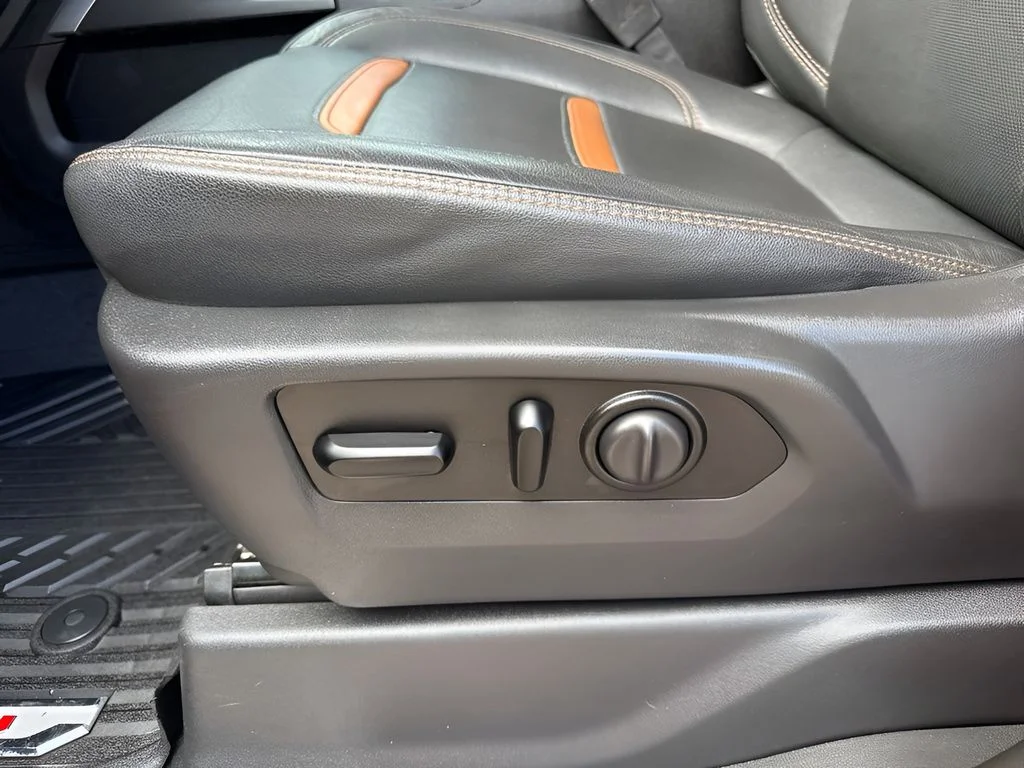 Used 2021 Red GMC AT4 image 10